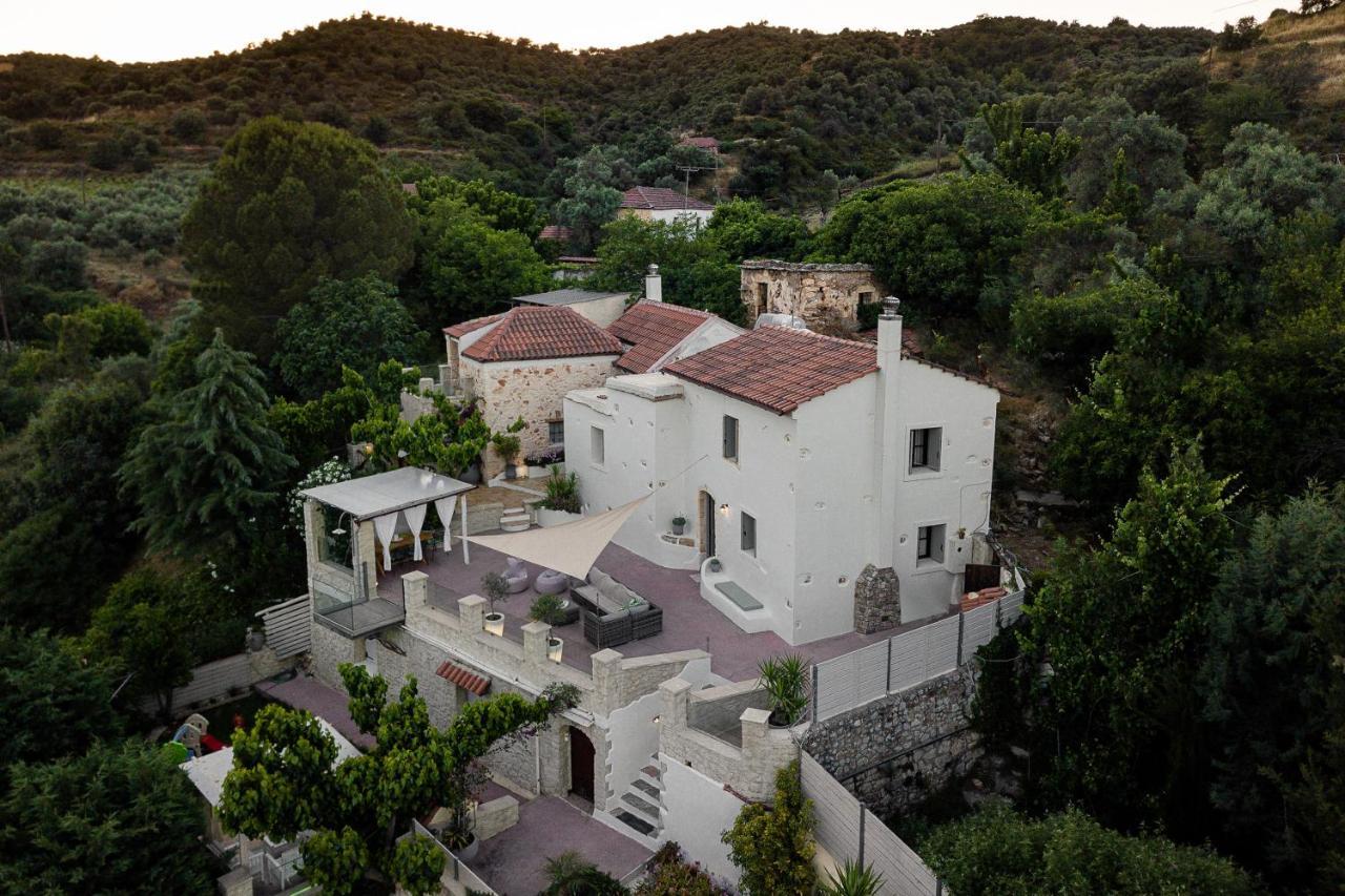 Verekinthos Villas - Pool, Hot Tub, Bbq, Kids Playground, Stunning Mountain Views Yerolákkos Dış mekan fotoğraf