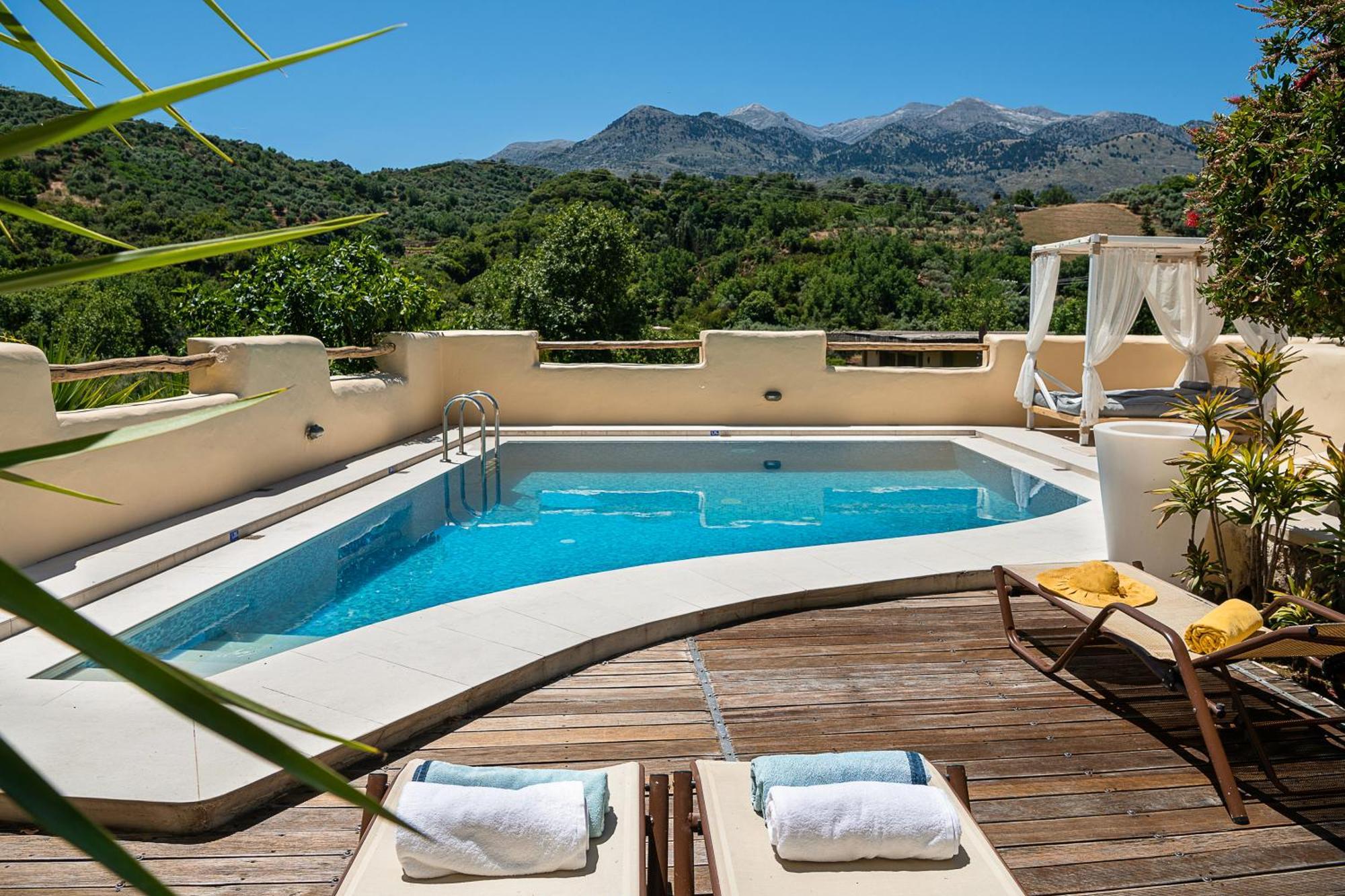 Verekinthos Villas - Pool, Hot Tub, Bbq, Kids Playground, Stunning Mountain Views Yerolákkos Dış mekan fotoğraf