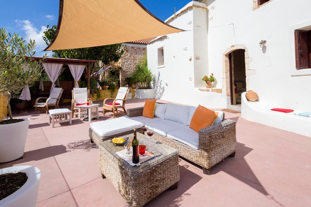 Verekinthos Villas - Pool, Hot Tub, Bbq, Kids Playground, Stunning Mountain Views Yerolákkos Dış mekan fotoğraf
