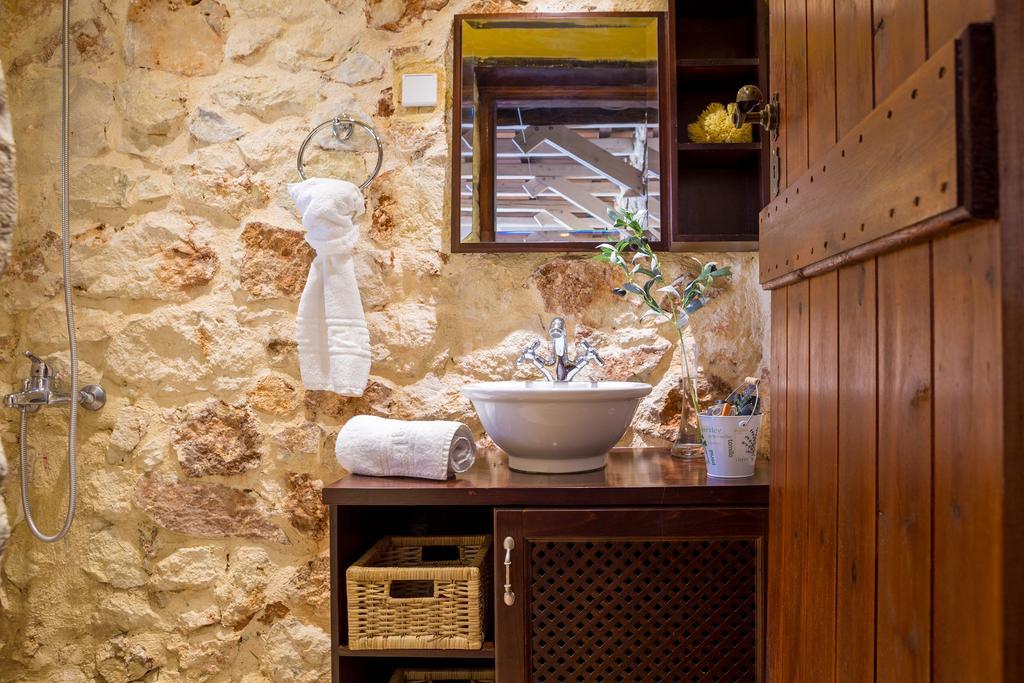 Verekinthos Villas - Pool, Hot Tub, Bbq, Kids Playground, Stunning Mountain Views Yerolákkos Dış mekan fotoğraf