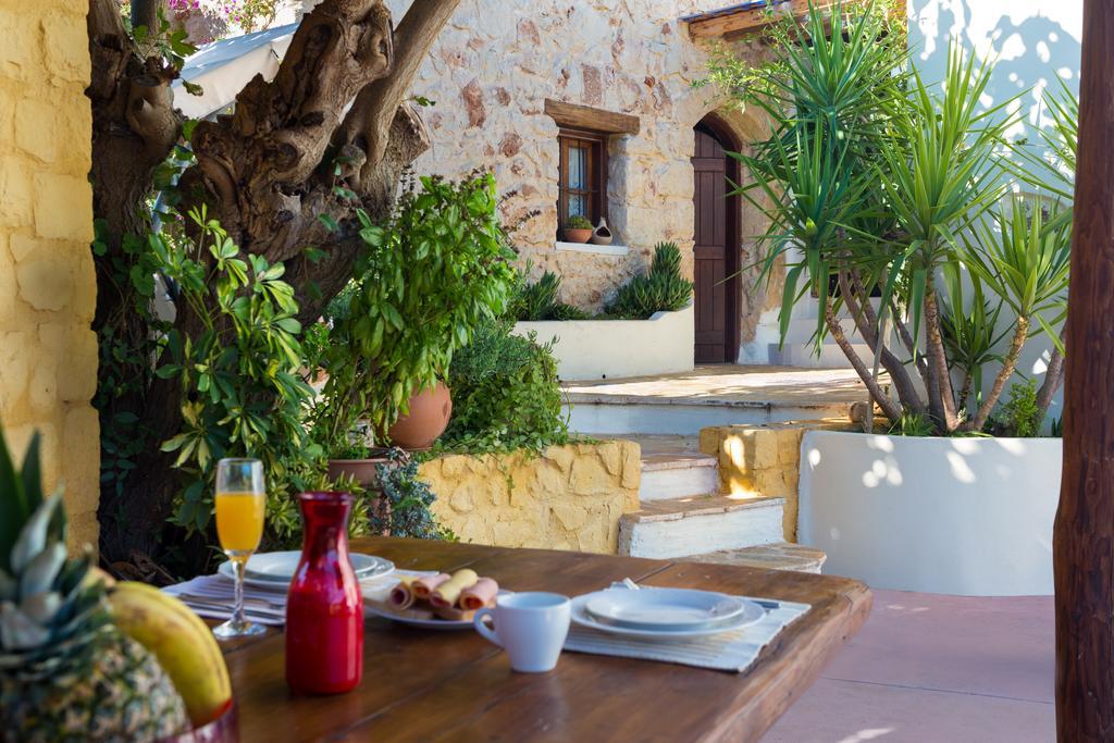 Verekinthos Villas - Pool, Hot Tub, Bbq, Kids Playground, Stunning Mountain Views Yerolákkos Dış mekan fotoğraf